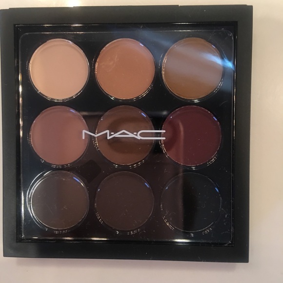 MAC Cosmetics Jewelry - Mac eye shadow x 9